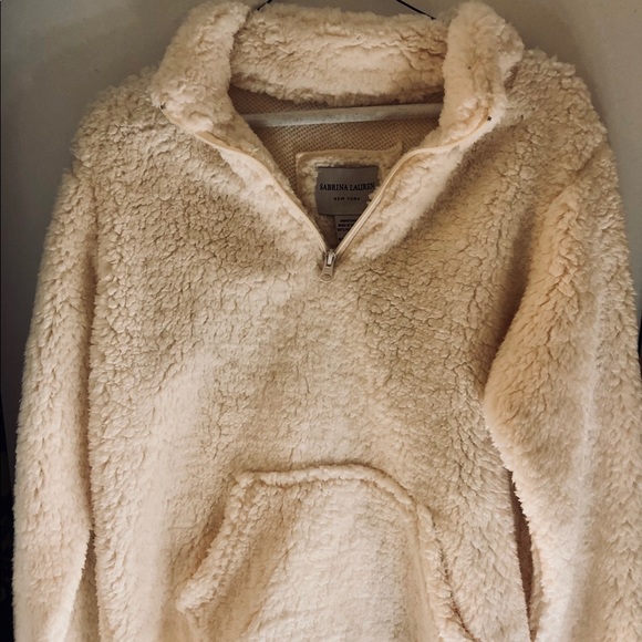 Sherpa Pullover - Picture 2 of 3